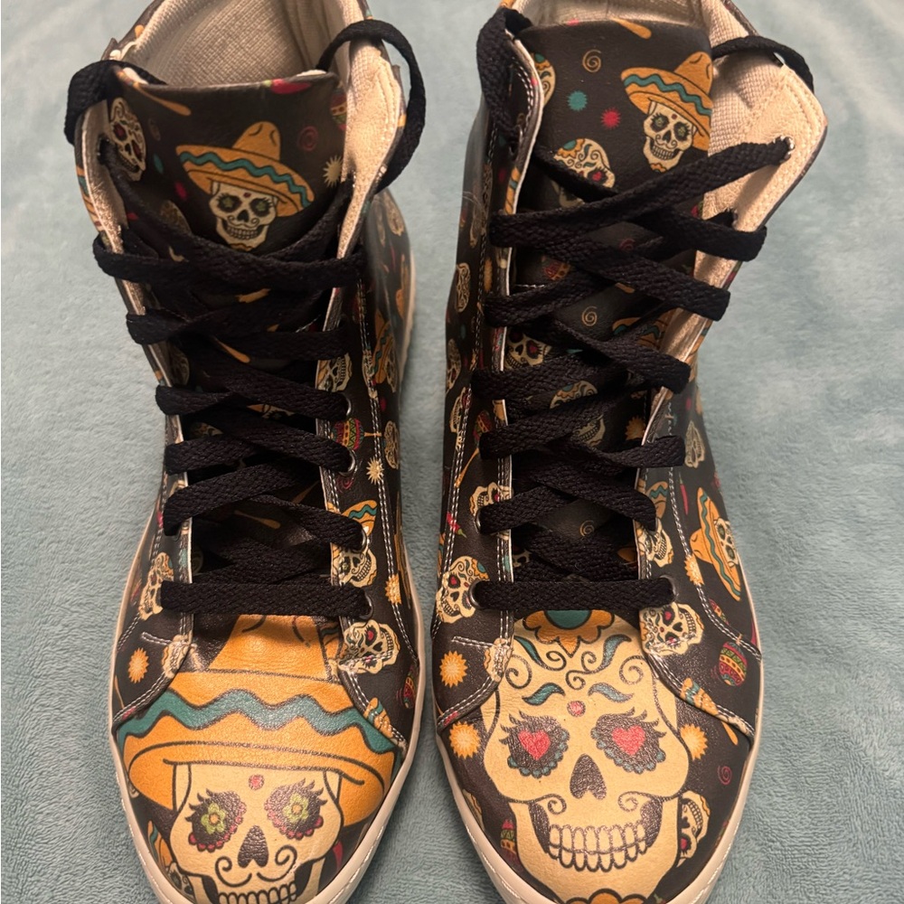 Unisex Skull Pattern High-Top Sneakers
